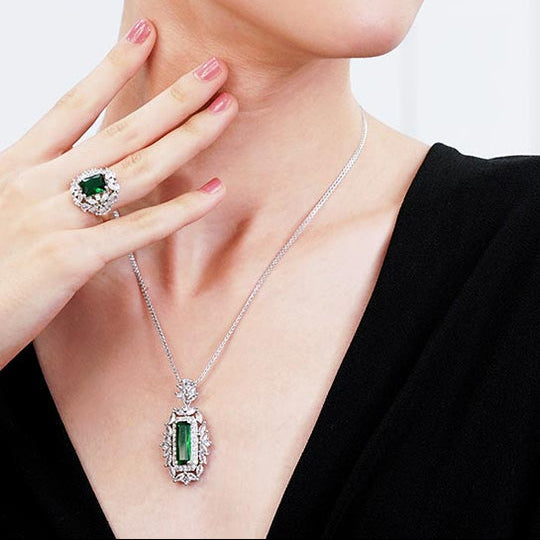 Green Pendent Set