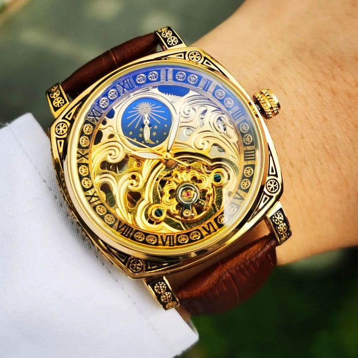 Milimisto Retro Square Carved Mechanical Watch